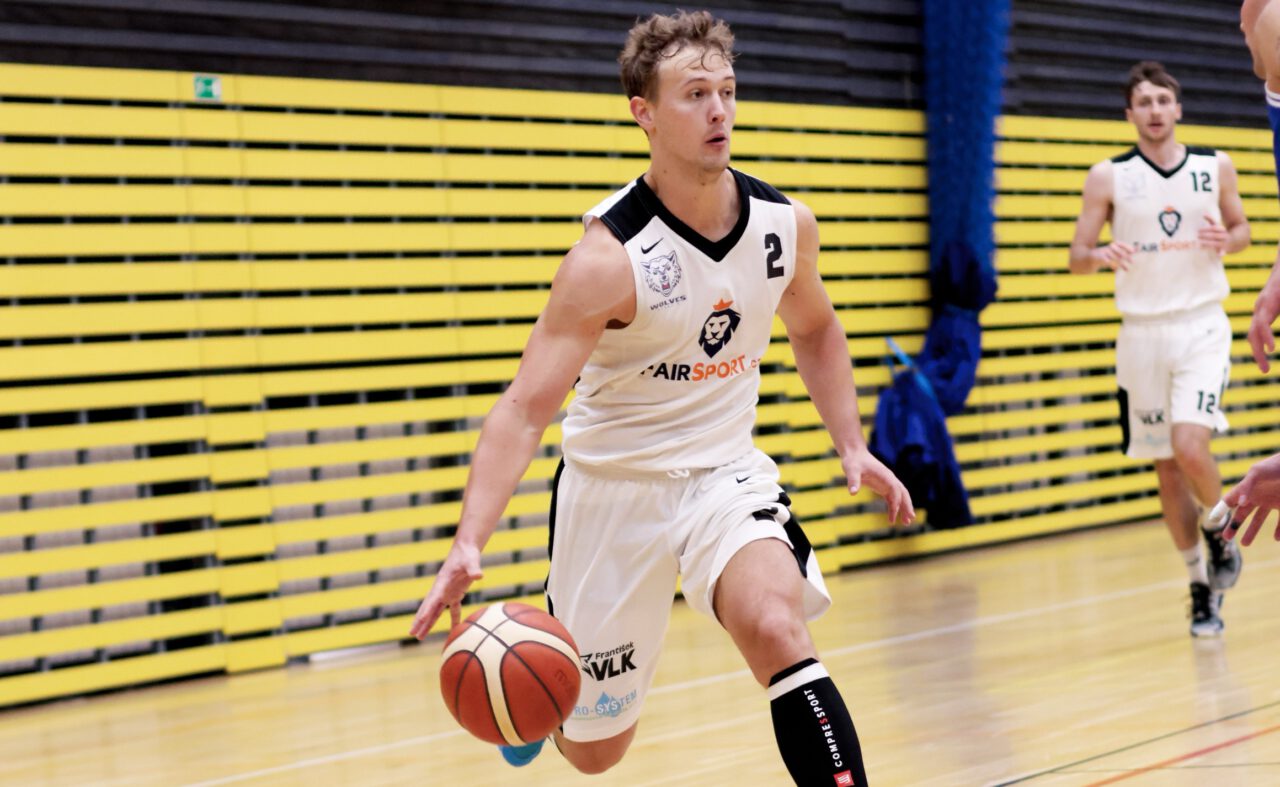 Pavel Černý se vrací do kádru Wolves